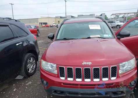 2012 Jeep Compass Latitude z USA, uszkodzony, nr VIN 1C4NJDEB1CD525652